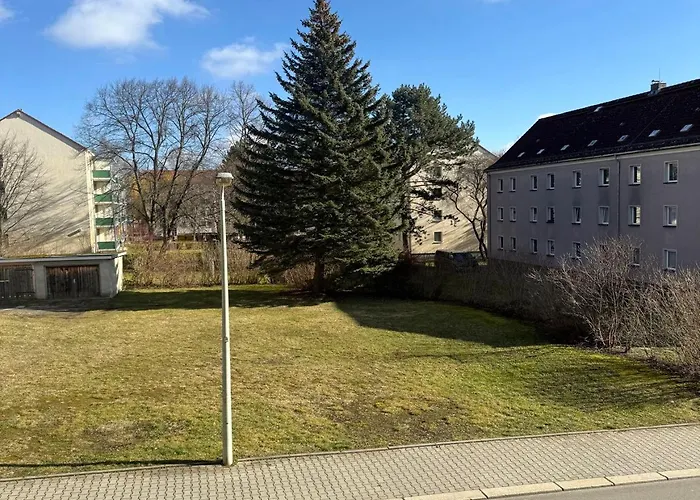 Fully Equipped With Balcony צוויקאו